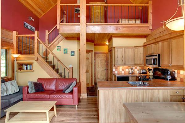 Mount 7 Lodges Голдън Стая снимка