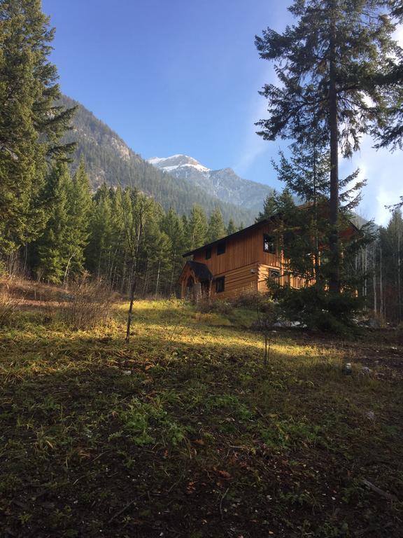 Mount 7 Lodges Голдън Екстериор снимка