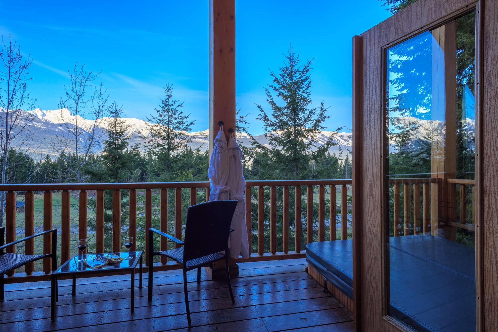 Mount 7 Lodges Голдън Екстериор снимка