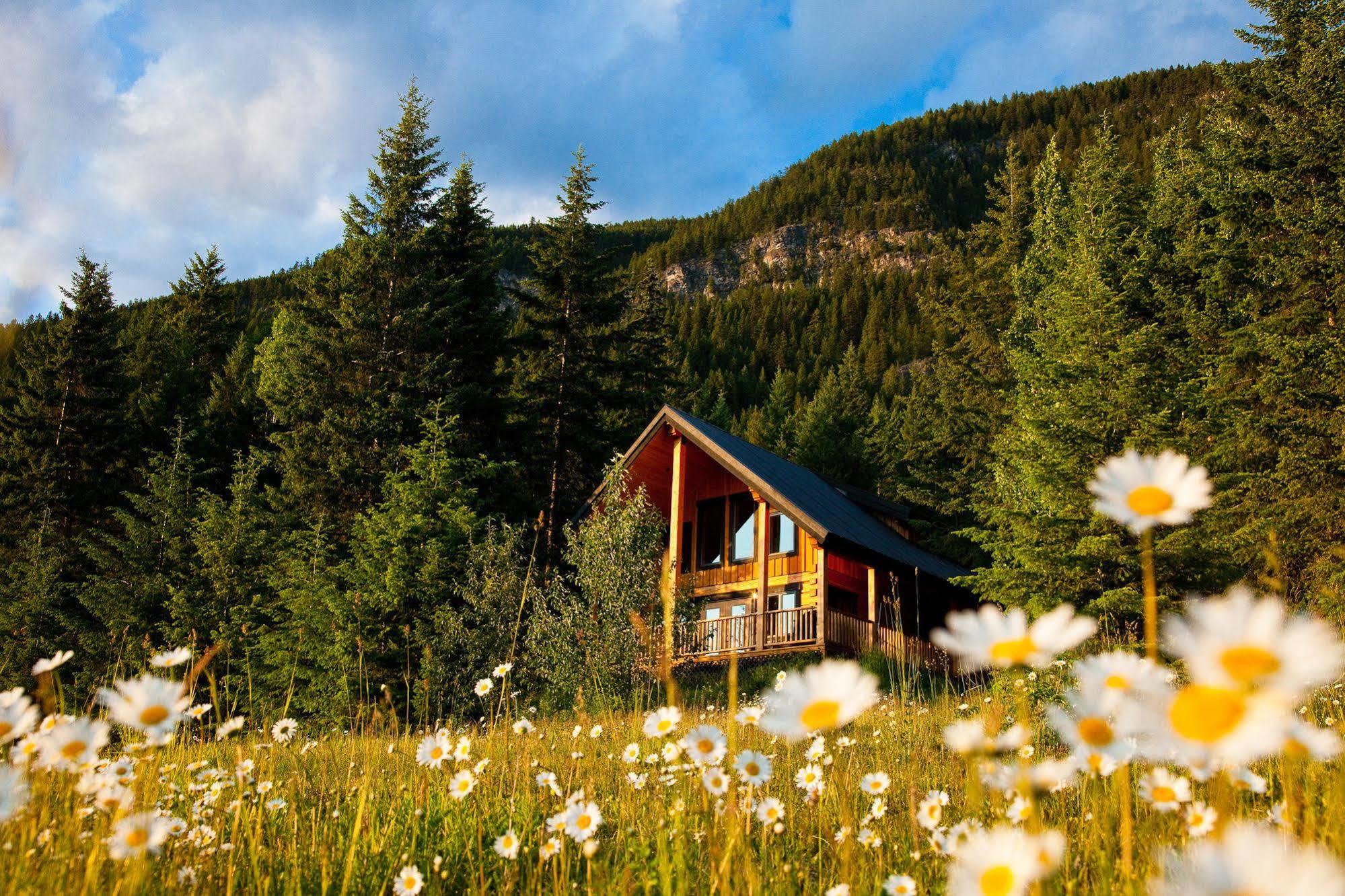 Mount 7 Lodges Голдън Екстериор снимка