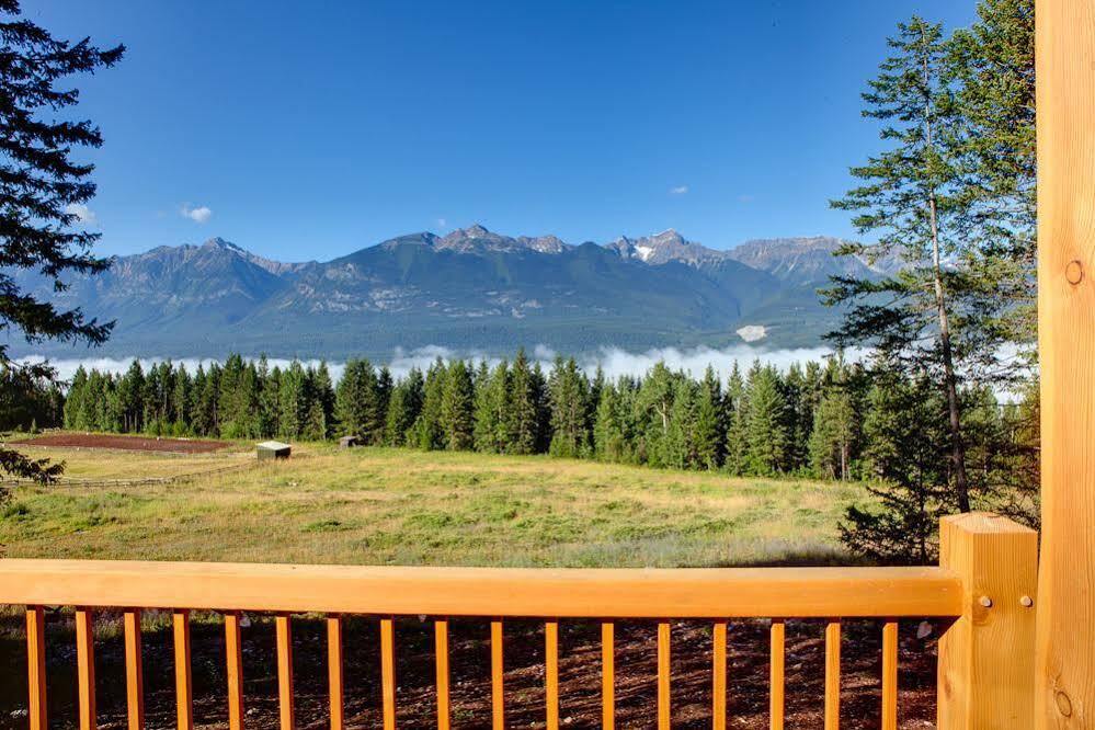 Mount 7 Lodges Голдън Екстериор снимка